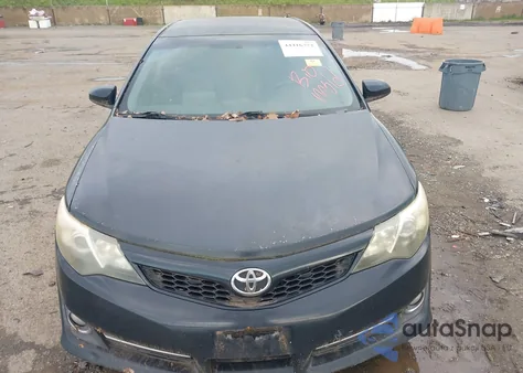 2012 Toyota Camry Se z USA, uszkodzony, nr VIN 4T1BF1FK3CU011203